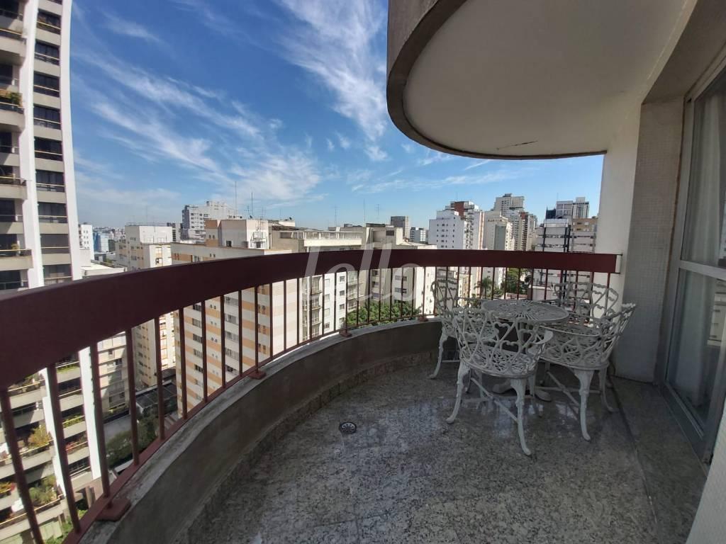 VARANDA SALA de Apartamento à venda, Padrão com 151 m², 3 quartos e 3 vagas em Jardim Paulista - São Paulo