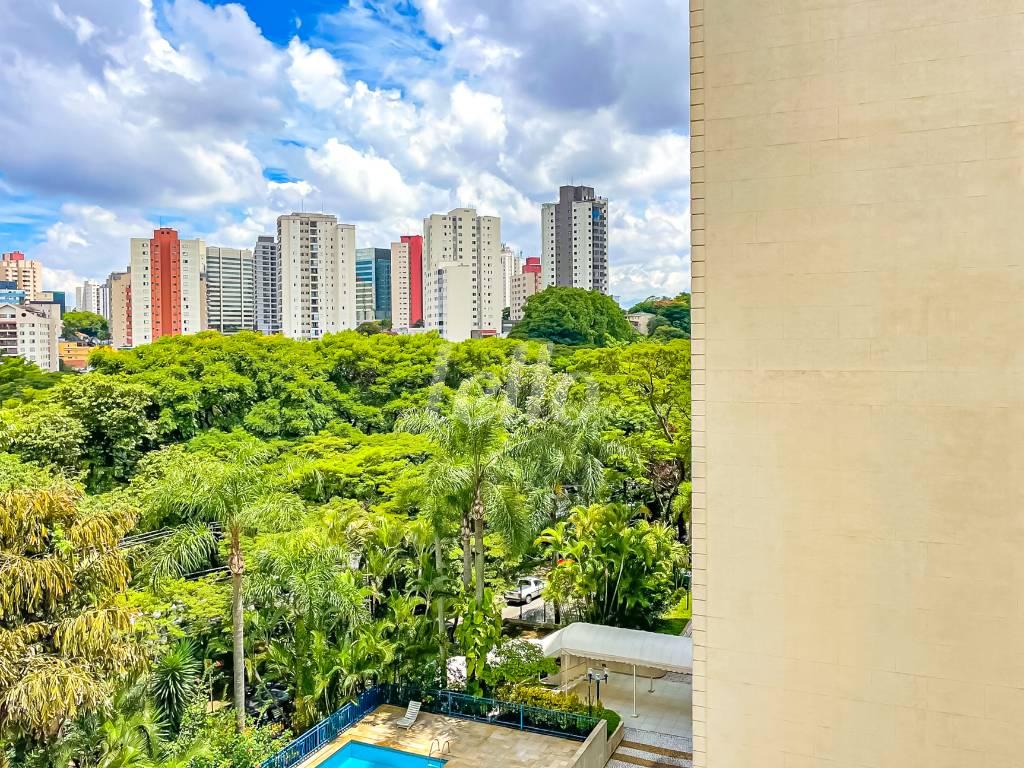 VISTA de Apartamento à venda, Padrão com 67 m², 2 quartos e 1 vaga em Vila Monte Alegre - São Paulo