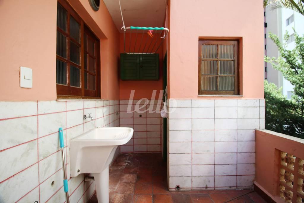 ÁREA DE SERVIÇO de Casa para alugar, de vila - sobrado com 130 m², 2 quartos e 1 vaga em Vila Mariana - São Paulo