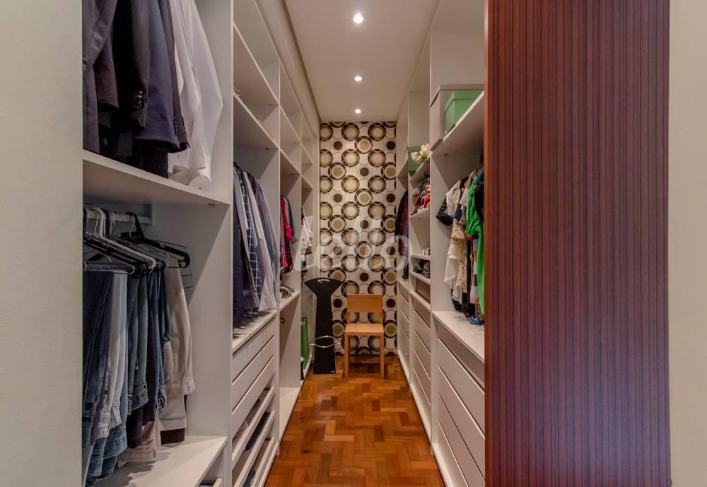 CLOSET de Apartamento para alugar, Padrão com 240 m², 3 quartos e 1 vaga em Higienópolis - São Paulo