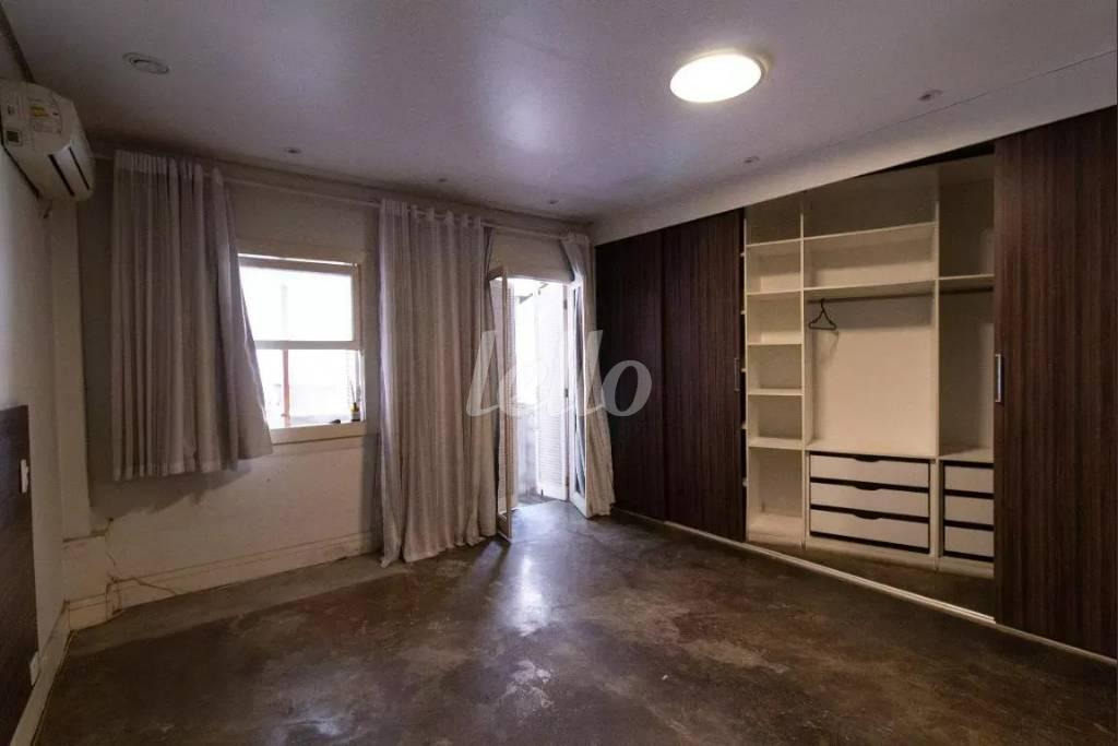 DORMITÓRIO de Apartamento para alugar, Padrão com 40 m², 1 quarto e em Santa Efigenia - São Paulo