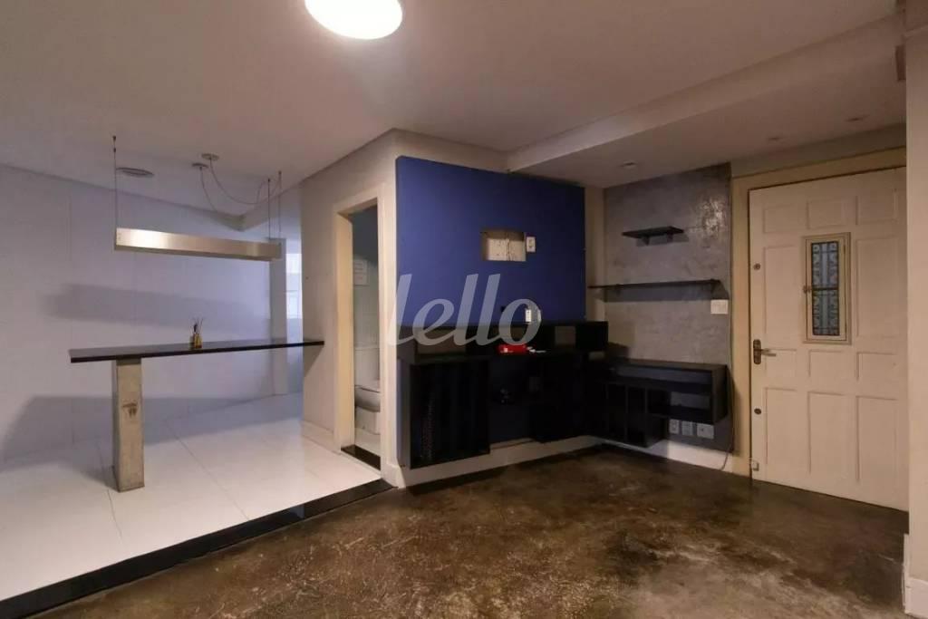 SALA de Apartamento para alugar, Padrão com 40 m², 1 quarto e em Santa Efigenia - São Paulo