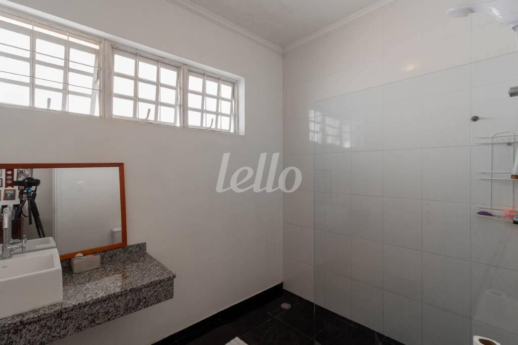 BANHEIRO de Casa para alugar, sobrado com 350 m², 4 quartos e 2 vagas em Vila Mariana - São Paulo
