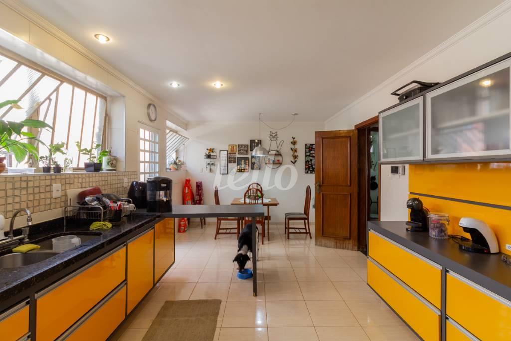 COZINHA de Casa para alugar, sobrado com 350 m², 4 quartos e 2 vagas em Vila Mariana - São Paulo