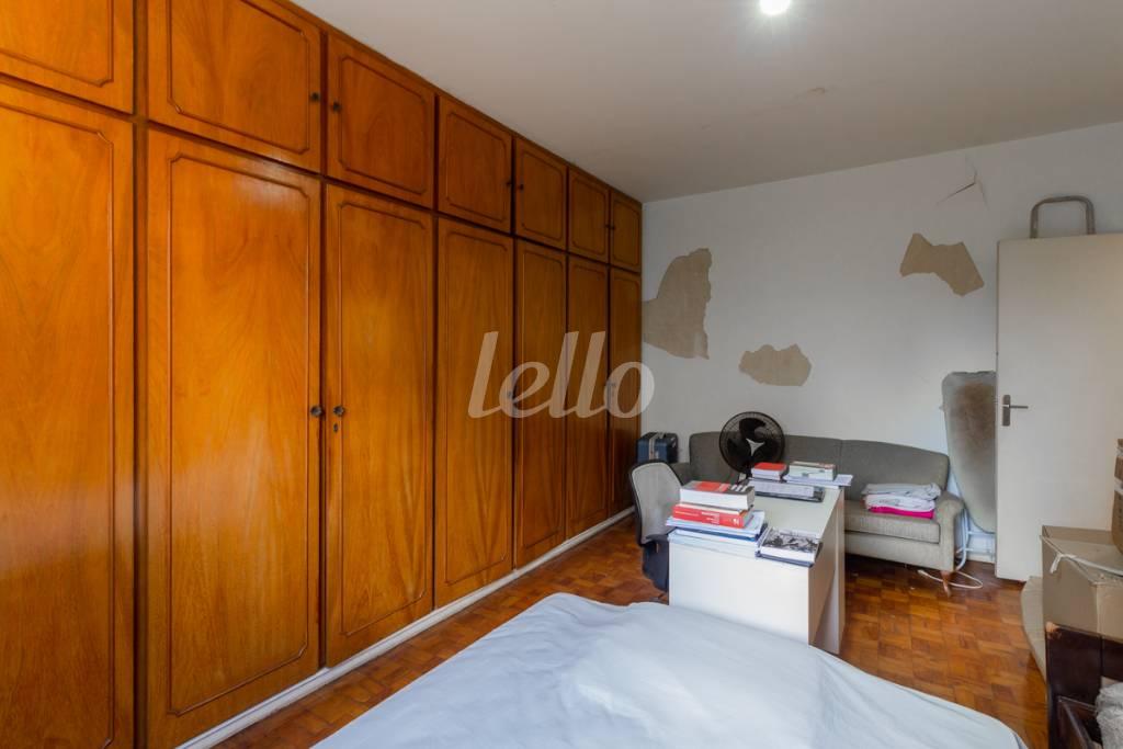 QUARTO1 de Casa para alugar, sobrado com 350 m², 4 quartos e 2 vagas em Vila Mariana - São Paulo