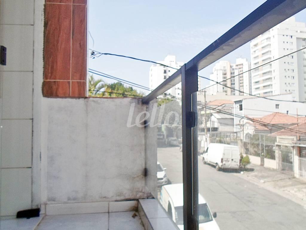 SACADA de Sobreloja para alugar, Padrão com 50 m², e 1 vaga em Vila Gumercindo - São Paulo