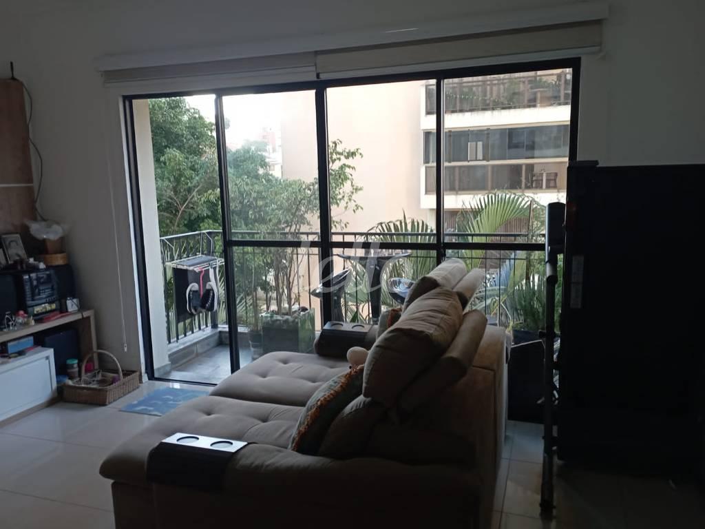 SALA de Apartamento à venda, Padrão com 71 m², 2 quartos e 1 vaga em Bosque da Saúde - São Paulo