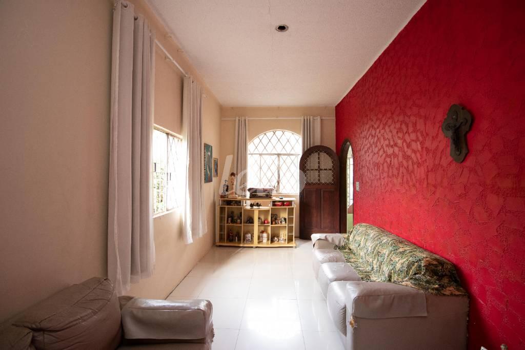 SALA de Casa à venda, sobrado com 470 m², 4 quartos e 3 vagas em Tremembé - São Paulo
