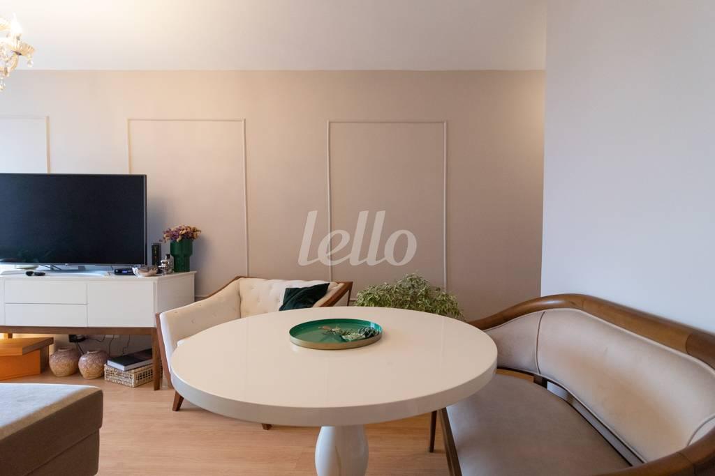 LELLO-5 de Apartamento à venda, Padrão com 90 m², 2 quartos e 1 vaga em Mooca - São Paulo