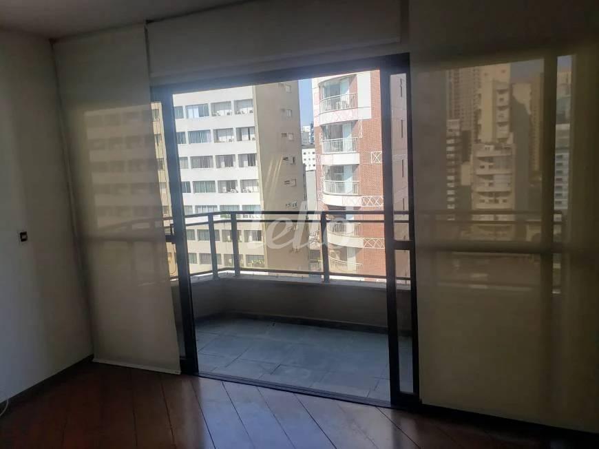 SALA de Apartamento à venda, Padrão com 200 m², 3 quartos e 3 vagas em Itaim Bibi - São Paulo