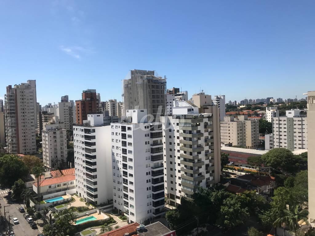 VISTA de Apartamento à venda, Triplex com 400 m², 4 quartos e 4 vagas em Indianópolis - São Paulo