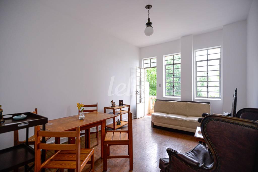 SALA de Apartamento à venda, Padrão com 121 m², 3 quartos e em Higienópolis - São Paulo