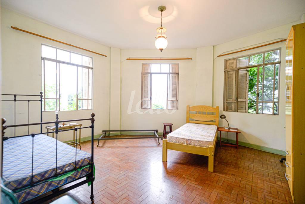QUARTO 1 de Apartamento à venda, Padrão com 121 m², 3 quartos e em Higienópolis - São Paulo