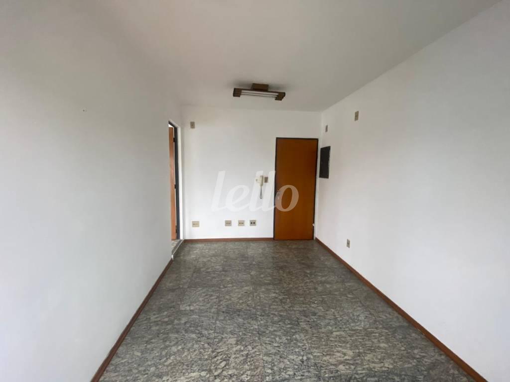 4 SALA 1 de Sala / Conjunto para alugar, Padrão com 34 m², e em Jardim - Santo André