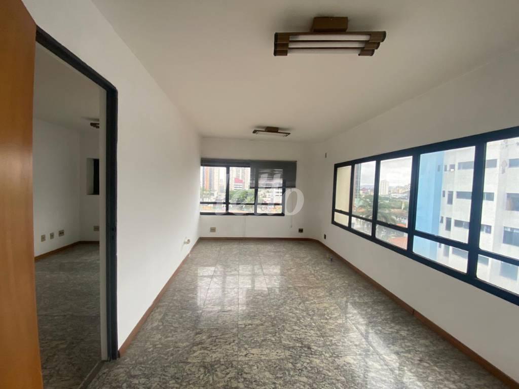 6 SALA 2 de Sala / Conjunto para alugar, Padrão com 34 m², e em Jardim - Santo André