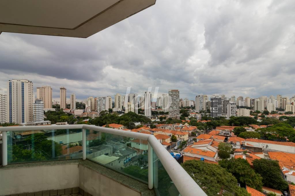 VARANDA de Apartamento à venda, Padrão com 142 m², 3 quartos e 2 vagas em Vila Congonhas - São Paulo