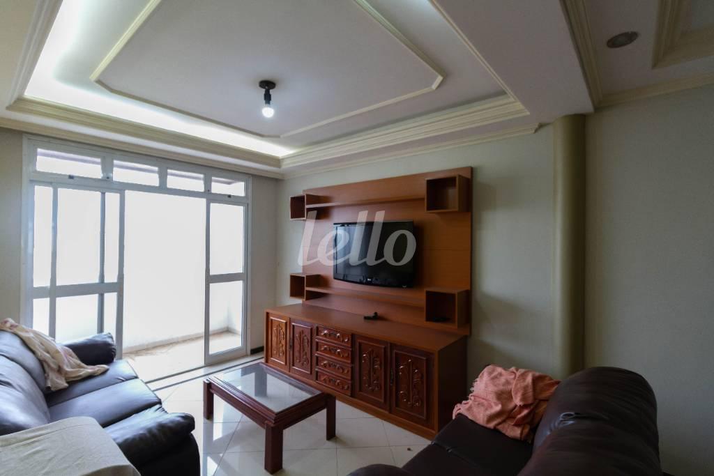 SALA de Apartamento para alugar, Padrão com 108 m², 3 quartos e 2 vagas em Camargos - Guarulhos