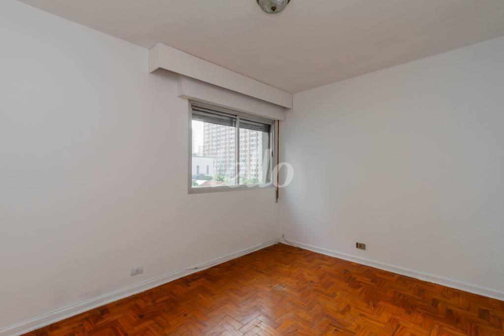 QUARTO 2 de Apartamento para alugar, Padrão com 127 m², 3 quartos e 1 vaga em Cerqueira César - São Paulo