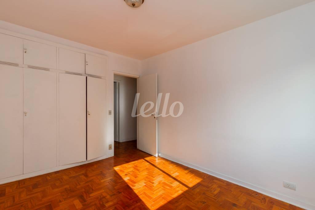QUARTO 3 de Apartamento para alugar, Padrão com 127 m², 3 quartos e 1 vaga em Cerqueira César - São Paulo