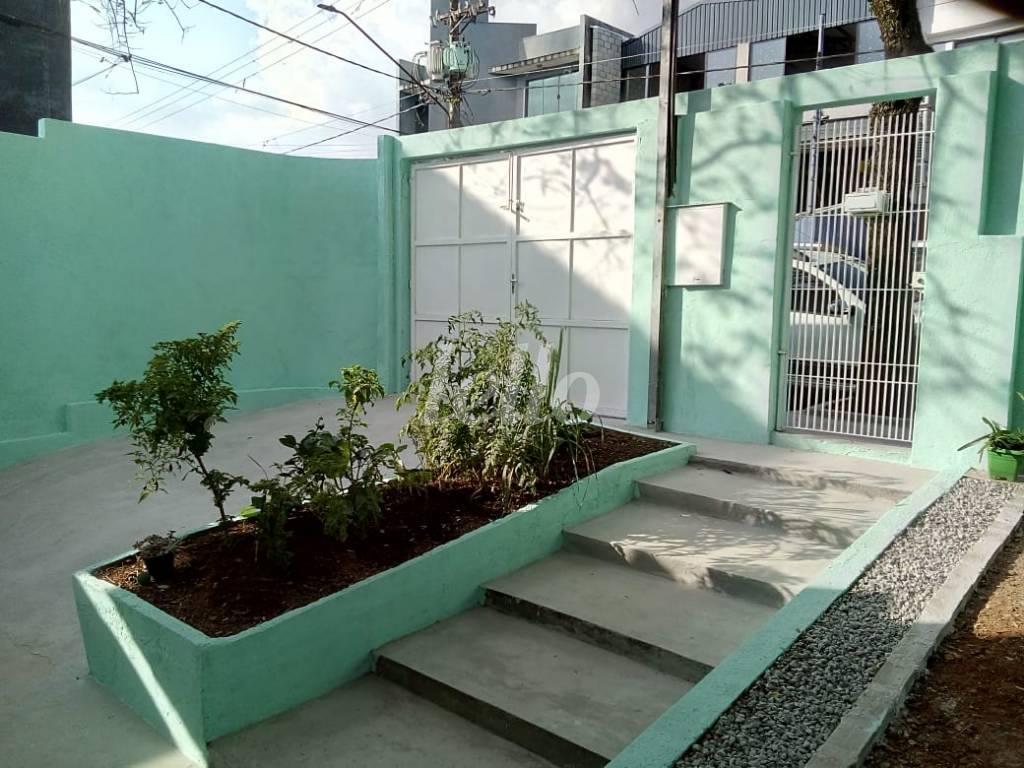 ENTRADA de Casa à venda, térrea com 110 m², 2 quartos e 3 vagas em Vila Independência - São Paulo
