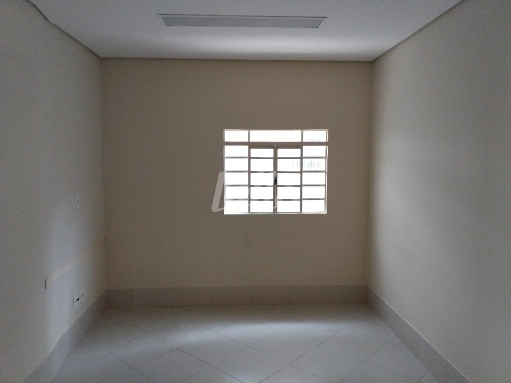 SALA 4 de Casa para alugar, térrea com 234 m², e 10 vagas em Lapa - São Paulo