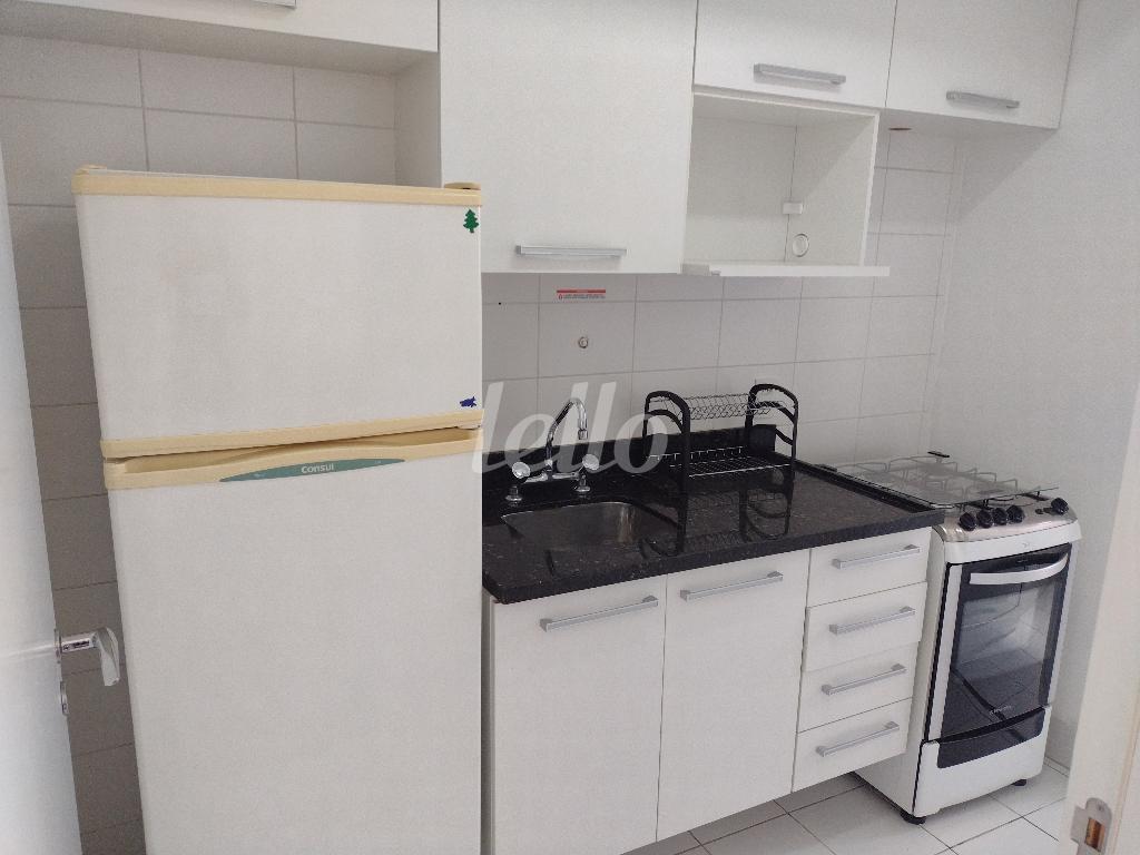 COZINHA de Apartamento para alugar, Padrão com 47 m², 1 quarto e 1 vaga em Centro - São Paulo