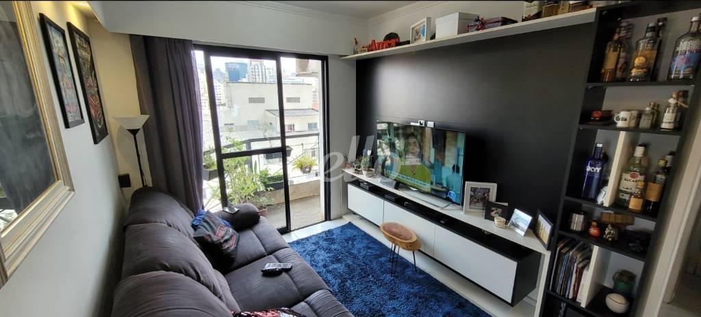 SALA de Apartamento à venda, Padrão com 40 m², 1 quarto e 1 vaga em Bela Vista - São Paulo