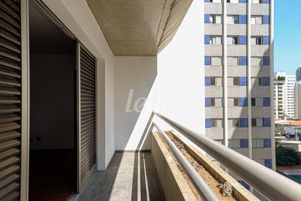 VARANDA MASTER de Apartamento à venda, Padrão com 304 m², 4 quartos e 3 vagas em Paraíso - São Paulo