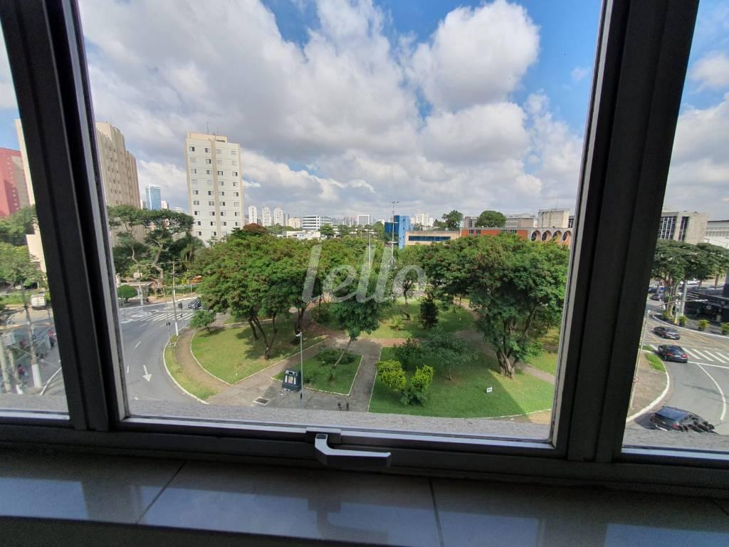 VISTA SALA de Apartamento à venda, Padrão com 64 m², 2 quartos e 1 vaga em Jardim Das Laranjeiras - São Paulo
