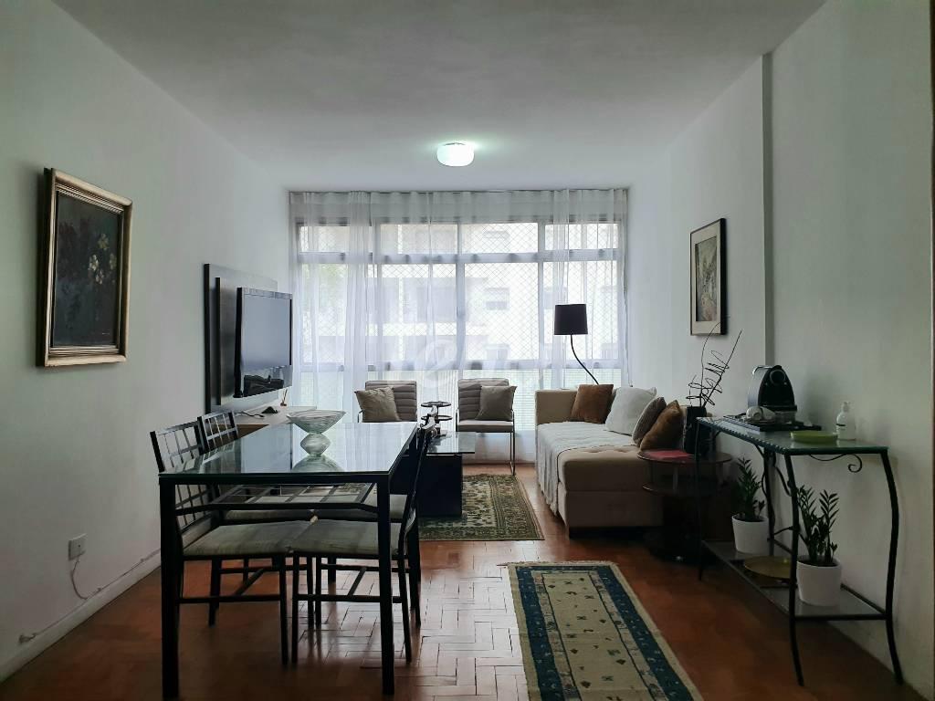 SALA de Apartamento à venda, Padrão com 83 m², 2 quartos e 1 vaga em Bela Vista - São Paulo