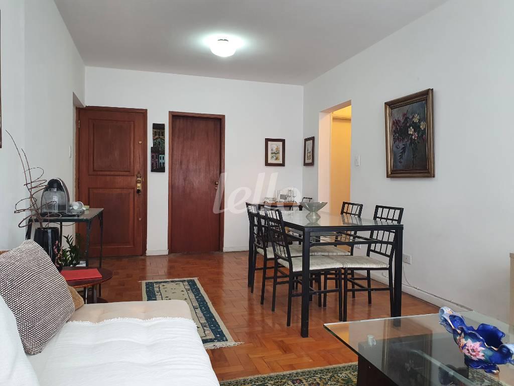 SALA de Apartamento à venda, Padrão com 83 m², 2 quartos e 1 vaga em Bela Vista - São Paulo