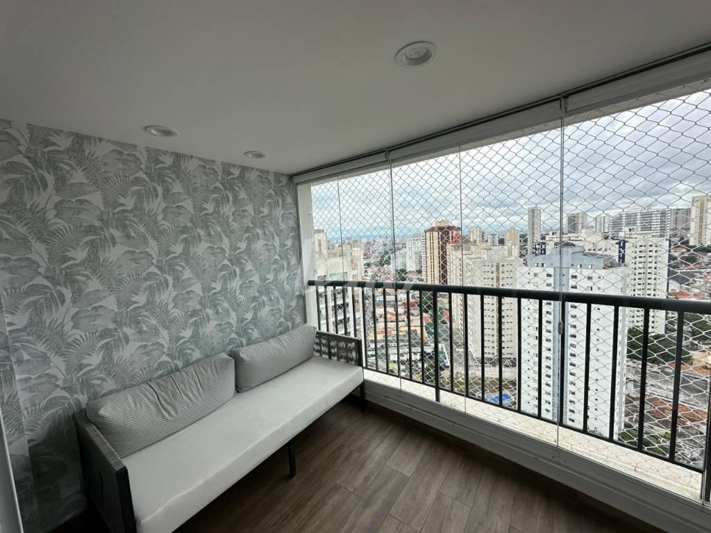 VARANDA de Apartamento à venda, Padrão com 80 m², 3 quartos e 2 vagas em Vila Gumercindo - São Paulo