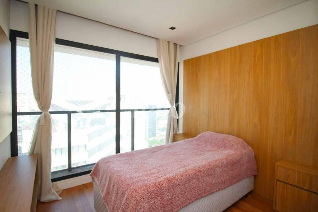 SUÍTE 1 de Apartamento à venda, cobertura - Padrão com 215 m², 3 quartos e 3 vagas em Vila Olímpia - São Paulo