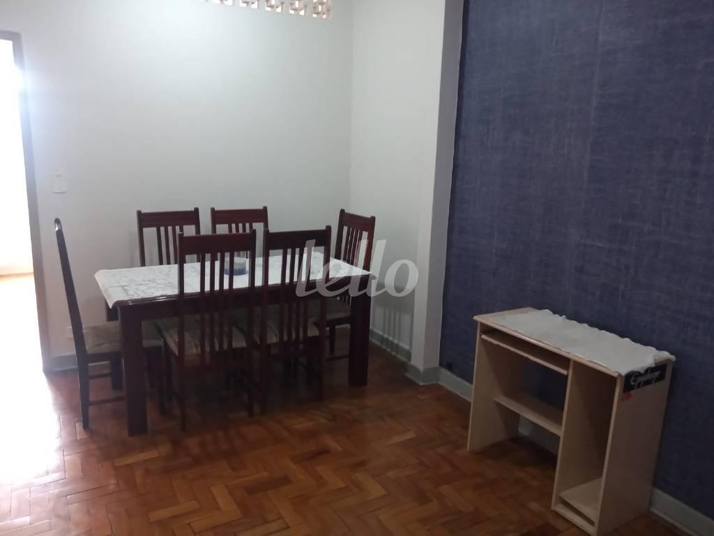 SALA de Apartamento à venda, Padrão com 69 m², 1 quarto e em Liberdade - São Paulo