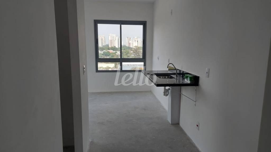 COZINHA de Apartamento à venda, Padrão com 25 m², 1 quarto e 1 vaga em Indianópolis - São Paulo