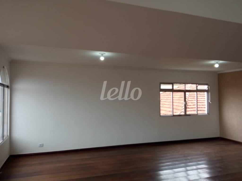 LIVING de Casa à venda, sobrado com 468 m², 4 quartos e 5 vagas em Jardim Jabaquara - São Paulo