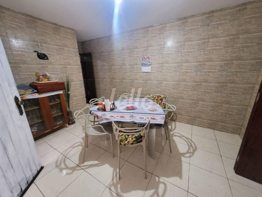 COZINHA EM OUTRO ANGULO de Casa à venda, térrea com 150 m², 2 quartos e 4 vagas em Vila Nova Cachoeirinha - São Paulo