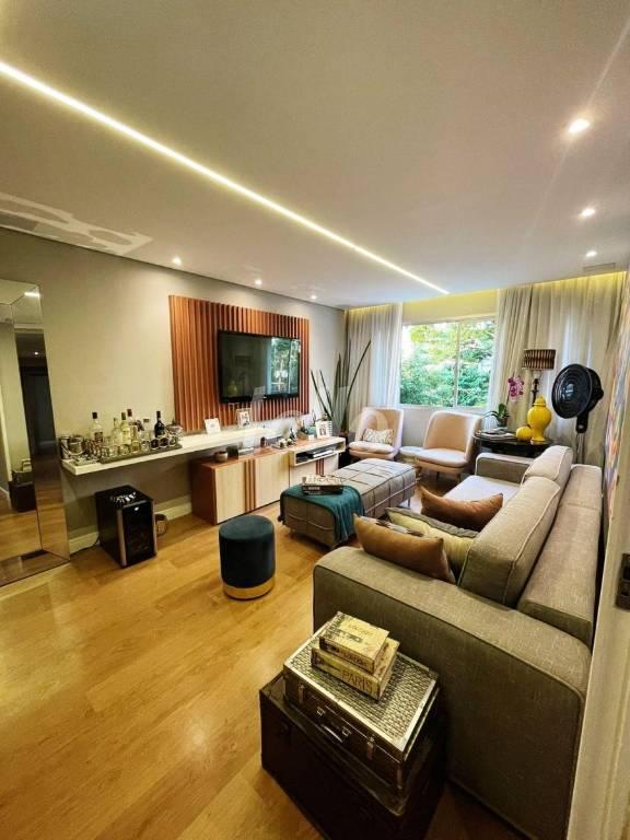 LIVING de Apartamento à venda, Padrão com 110 m², 3 quartos e 1 vaga em Planalto Paulista - São Paulo