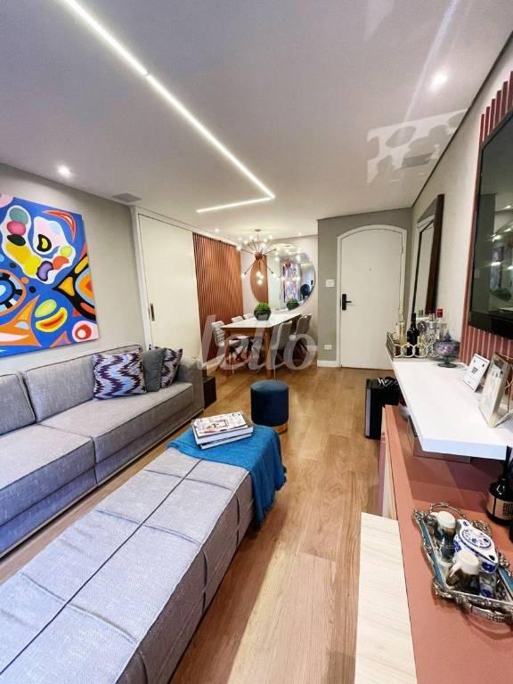LIVING de Apartamento à venda, Padrão com 110 m², 3 quartos e 1 vaga em Planalto Paulista - São Paulo