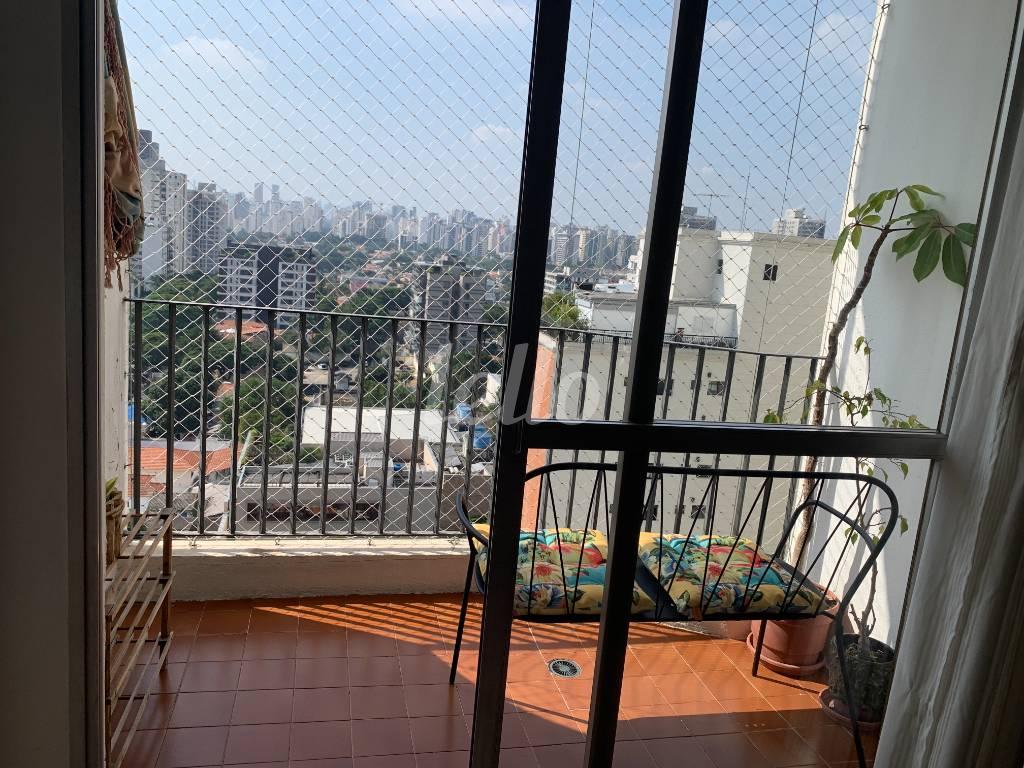 SACADA de Apartamento à venda, Padrão com 60 m², 2 quartos e 1 vaga em Campo Belo - São Paulo