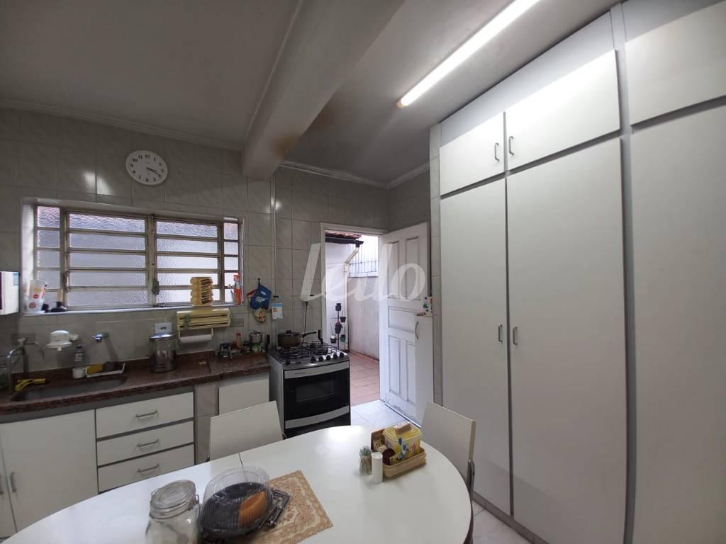 COZINHA de Casa à venda, sobrado com 150 m², 3 quartos e 3 vagas em Pinheiros - São Paulo