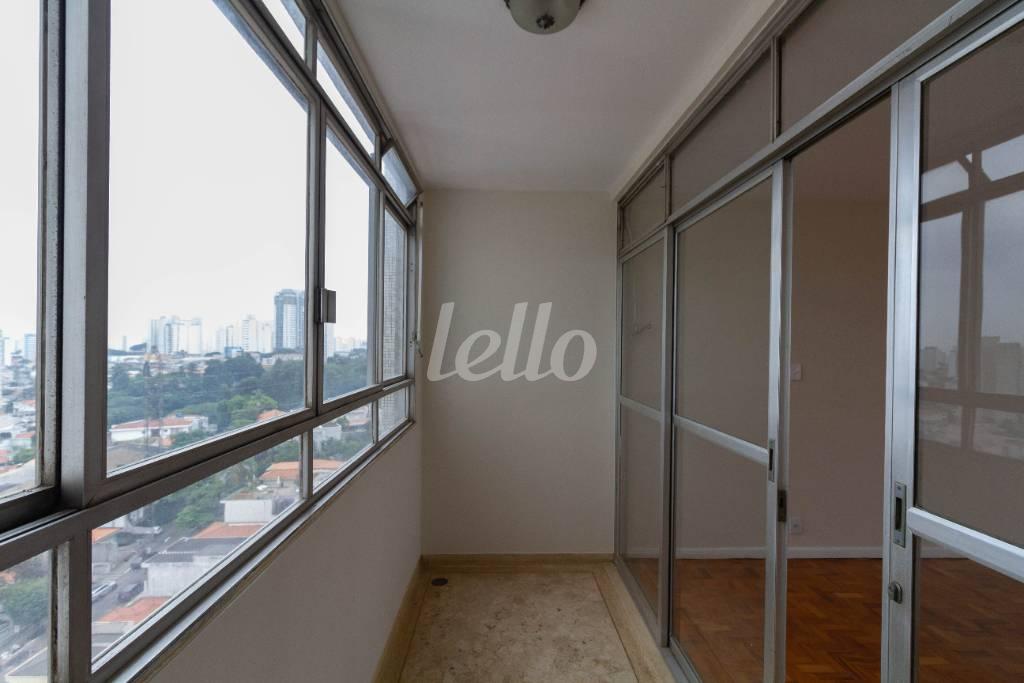 SACADA 2 SALA de Apartamento para alugar, Padrão com 216 m², 3 quartos e 2 vagas em Mooca - São Paulo