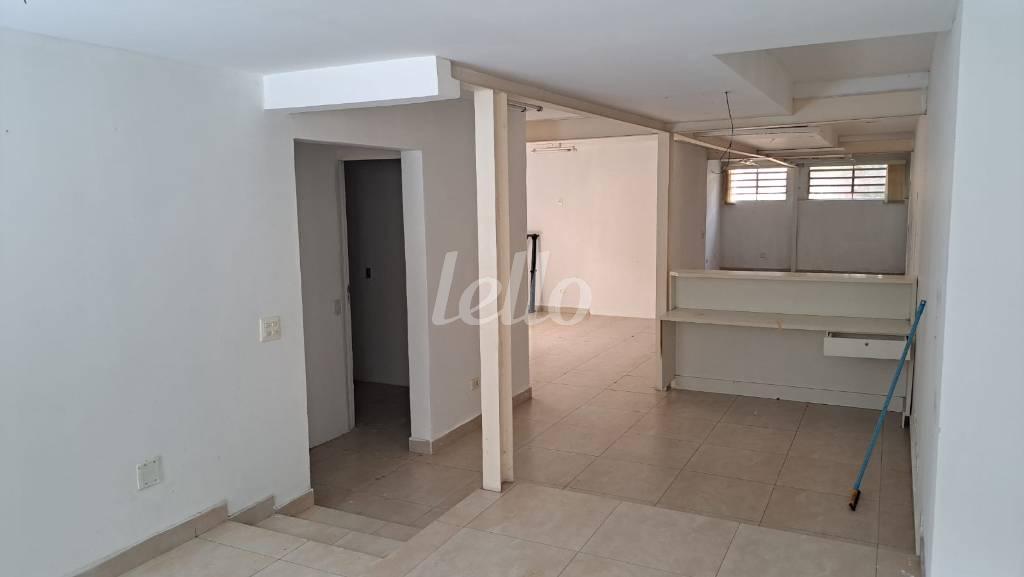 IMÓVEL PRINCIPAL de Casa para alugar, sobrado com 149 m², e 10 vagas em Vila Progredior - São Paulo