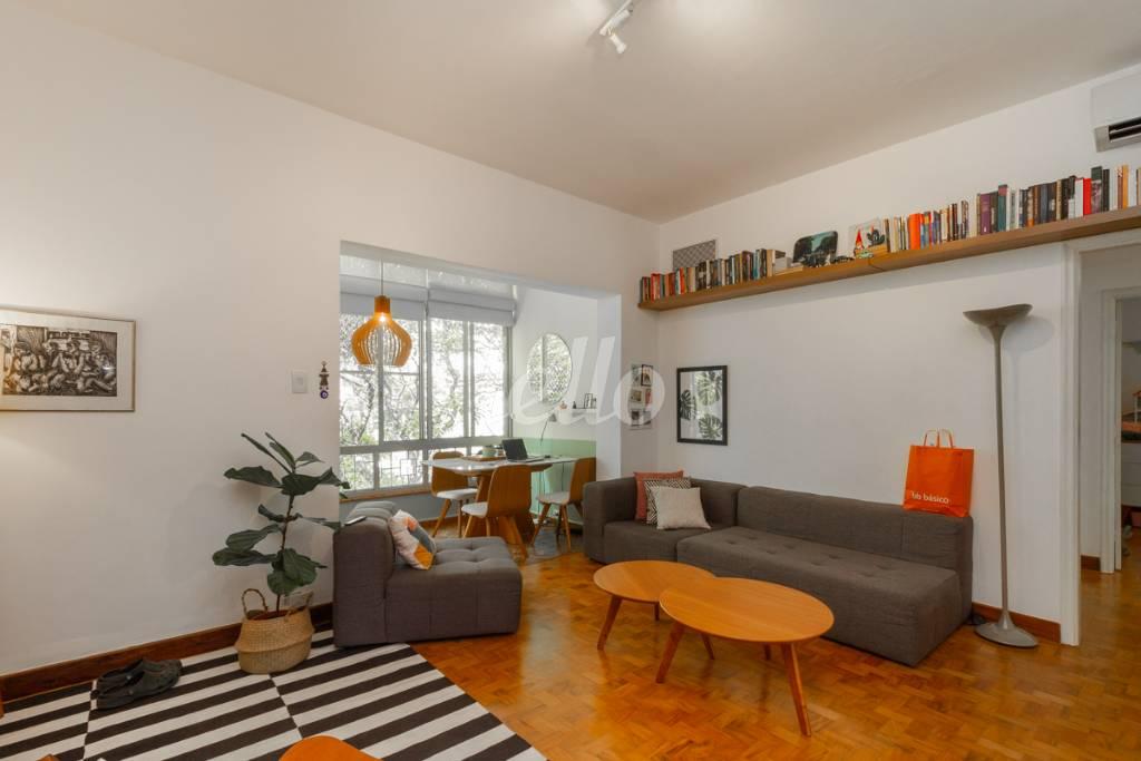 SALA de Apartamento para alugar, Padrão com 132 m², 3 quartos e 1 vaga em Pinheiros - São Paulo