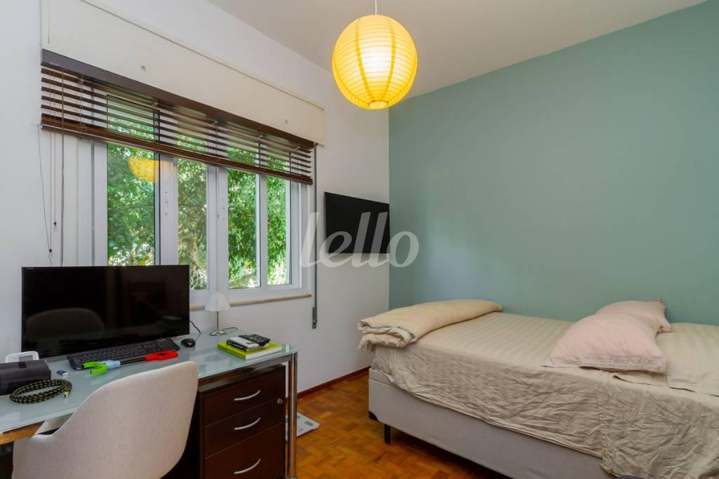 DORMITÓRIO 3 de Apartamento para alugar, Padrão com 132 m², 3 quartos e 1 vaga em Pinheiros - São Paulo