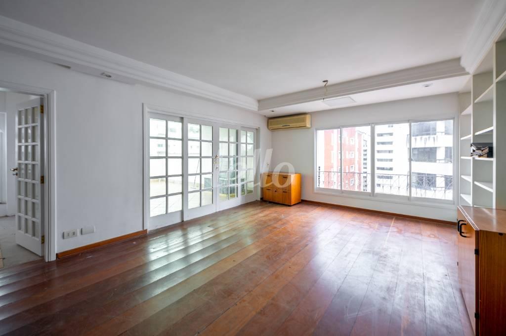 SALA de Apartamento à venda, cobertura - Padrão com 176 m², 2 quartos e 2 vagas em Brooklin Paulista - São Paulo