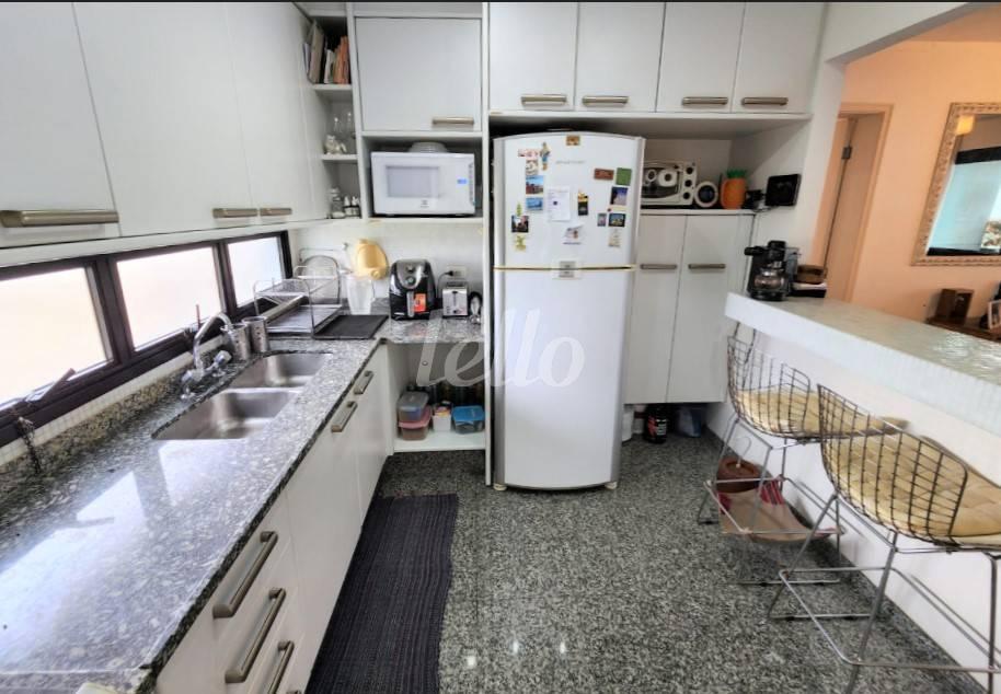 COZINHA de Apartamento à venda, cobertura - Padrão com 210 m², 3 quartos e 3 vagas em Jd. Nossa Sra. Aparecida - São Paulo
