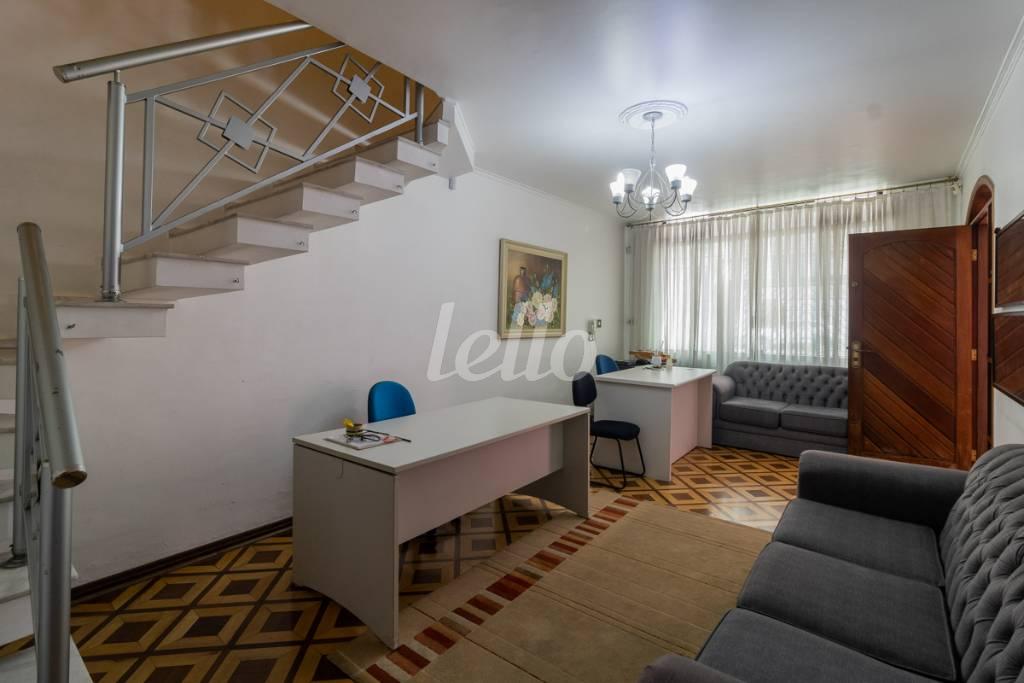 SALA de Casa para alugar, sobrado com 161 m², 3 quartos e 4 vagas em Vila Prudente - São Paulo
