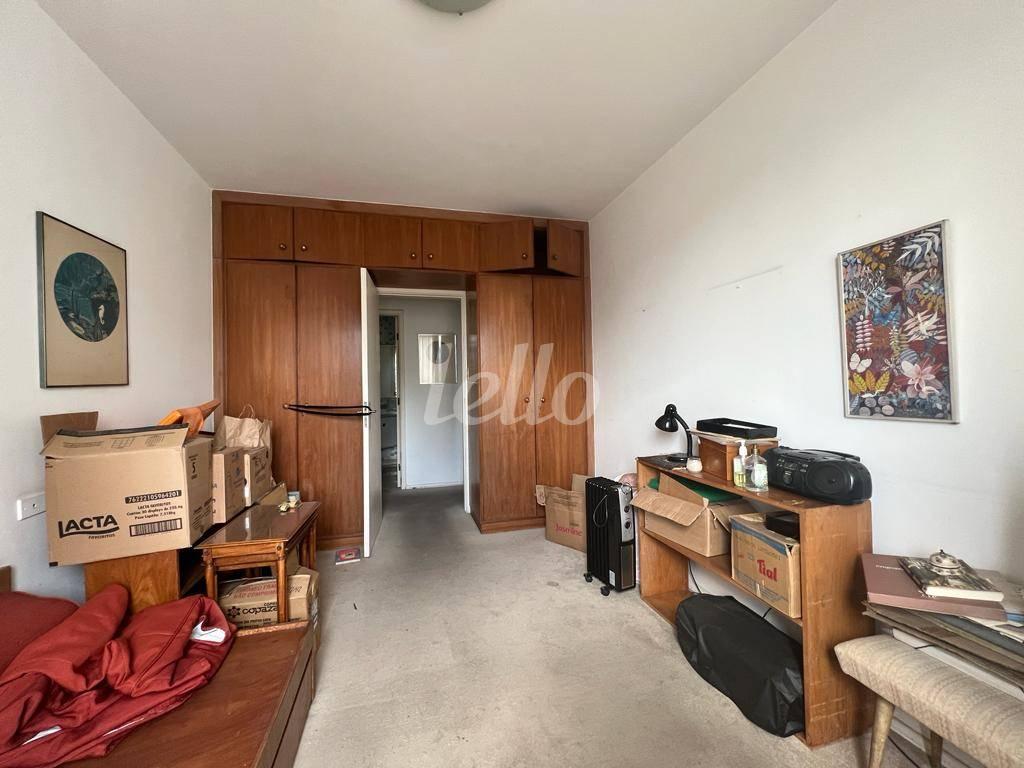 DORMITÓRIO de Apartamento à venda, Padrão com 180 m², 3 quartos e 2 vagas em Higienópolis - São Paulo