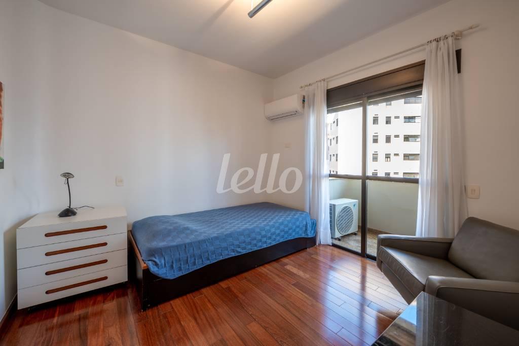 SUITE de Apartamento à venda, Padrão com 592 m², 3 quartos e 4 vagas em Vila Nova Conceição - São Paulo